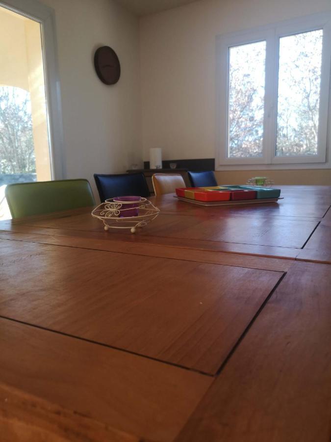 Chez Tata Bed & Breakfast Regusse Bagian luar foto